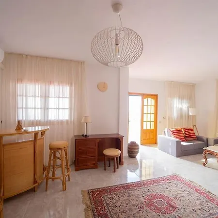 Villa Teram Alajero